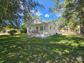 Photo 2 for 1949 Pine Canyon Rd