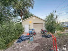 Photo 4 for 3087 S 9150 West