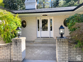 Photo 3 for 8797 Hidden Oak Dr