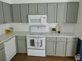 Photo 5 for 5909 S Sultan Cir