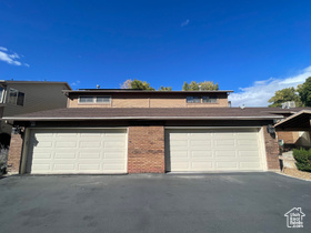 Photo 3 for 788 E Scott Ave #5A