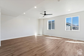 Photo 5 for 831 S Greenway Dr
