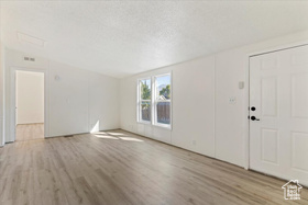 Photo 6 for 873 W 25th St
