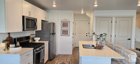 Photo 4 for 1052 E Regatta Ln