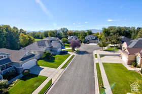 Photo 4 for 290 E Regent Park Ct