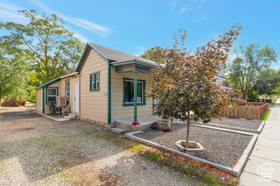 Photo 2 for 2030 S Orchard Ave