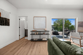Photo 6 for 519 E Warnock Ave #A
