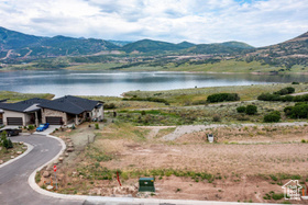 Photo 3 for 482 E Kayak Dr #206