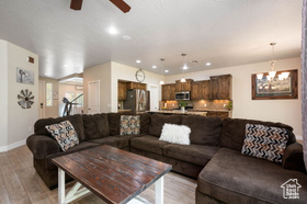 Photo 6 for 548 S Haley Dr