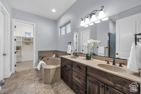 Photo 5 for 587 E Amiata Way