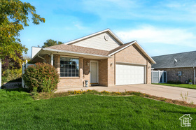 Photo 2 for 780 W 4075 South