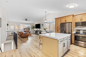 Photo 4 for 291 W Bubbling Brook Ln