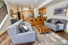 Photo 5 for 5060 Lakeview Dr #1105