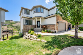 Photo 2 for 923 E Absaroka Ct