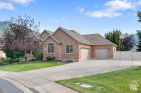 Photo 4 for 1501 W Elk Cir