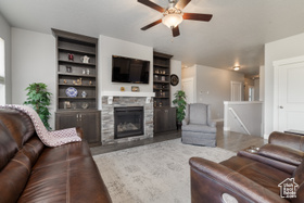 Photo 4 for 94 W Hillside Dr