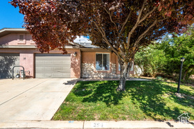 Photo 1 for 2050 W Canyon View Dr #35B