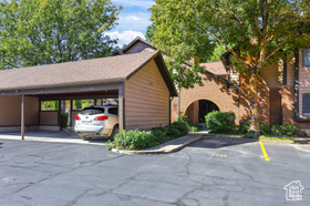 Photo 2 for 1120 E Canyon Rd #38