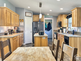 Photo 3 for 1436 E Jensen Rd