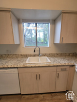 Photo 6 for 151 E Southwell St #9