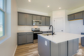 Photo 4 for 798 W 1710 North