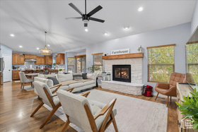 Photo 6 for 439 E Midlake Dr