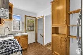 Photo 6 for 153 Ross Dr