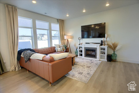 Photo 4 for 3215 N Saddlebrook Ln #319