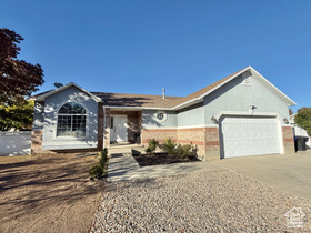 Photo 2 for 4904 W Wild Acres Dr