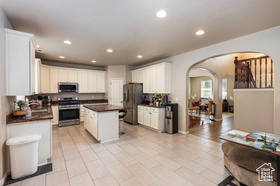 Photo 4 for 997 N Fox Hollow Dr