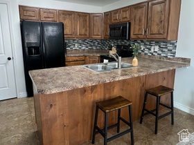 Photo 5 for 1161 W Lancelot Ln