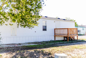 Photo 2 for 1101 S Carbon Ave #70