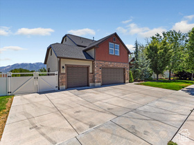 Photo 3 for 11271 S Ropemaker Rd