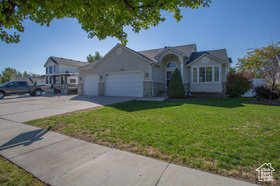Photo 2 for 7288 S Comet Hill Cir