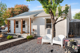 Photo 2 for 1903 E Redondo Ave