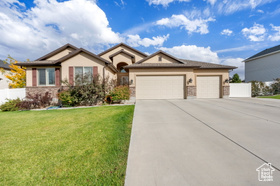 Photo 2 for 5657 S Woodview Dr #424
