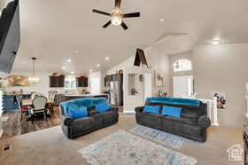 Photo 6 for 5657 S Woodview Dr #424