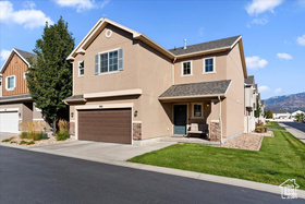 Photo 3 for 940 W Stonehaven Dr