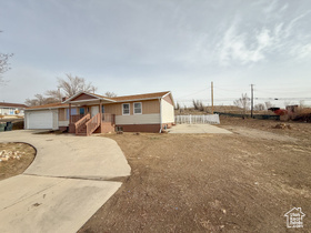 Photo 2 for 510 W Highway Dr