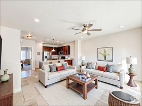 Photo 3 for 1767 W Ikaros Ln