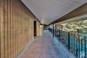 Photo 3 for 939 S Donner Way #305