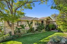 Photo 4 for 941 N Sandhurst Dr