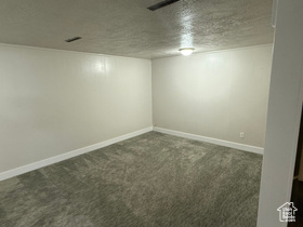 Photo 3 for 600 N Maple Dr