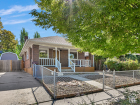 Photo 4 for 540 E Redondo Ave