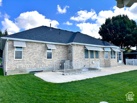 Photo 5 for 654 E Scenic Dr