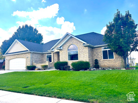 Photo 2 for 654 E Scenic Dr