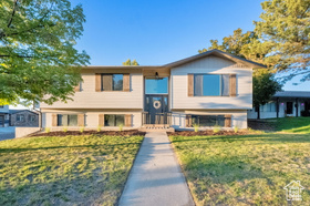 Photo 1 for 1327 E Madrid Way