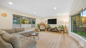 Photo 5 for 2311 E Delia Dr