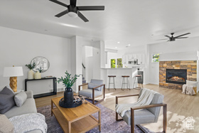 Photo 2 for 11411 S Oakmond Rd
