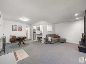Photo 4 for 1169 E Cottonwood Hills Dr